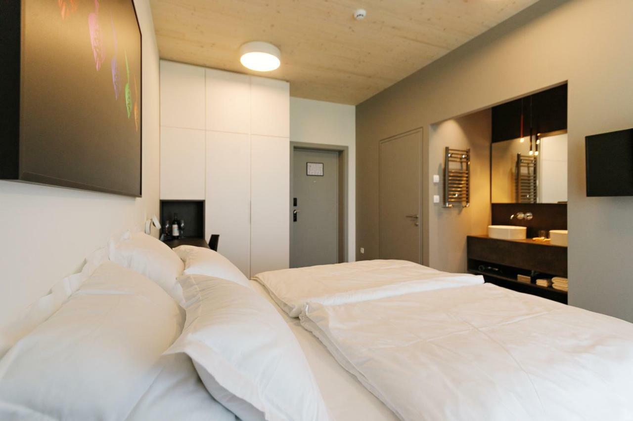 Wud Hotel Любляна Экстерьер фото
